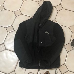 Women’s medium Denali Jacket.